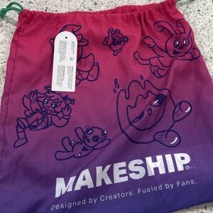 Alien Beauty Makeship Bag